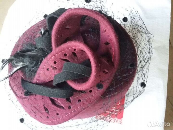 Женская шляпка с вуалью