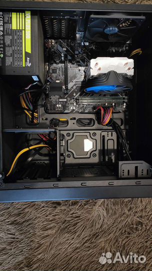 Игровой пк с монитором ips и клавиатурой механике