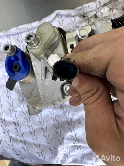 Компрессор кондиционера Mercedes W212