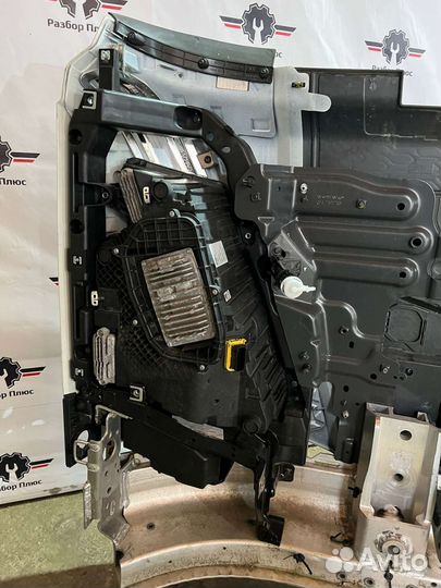 Бампер в сборе (ноускат ) volvo FH5 2021г