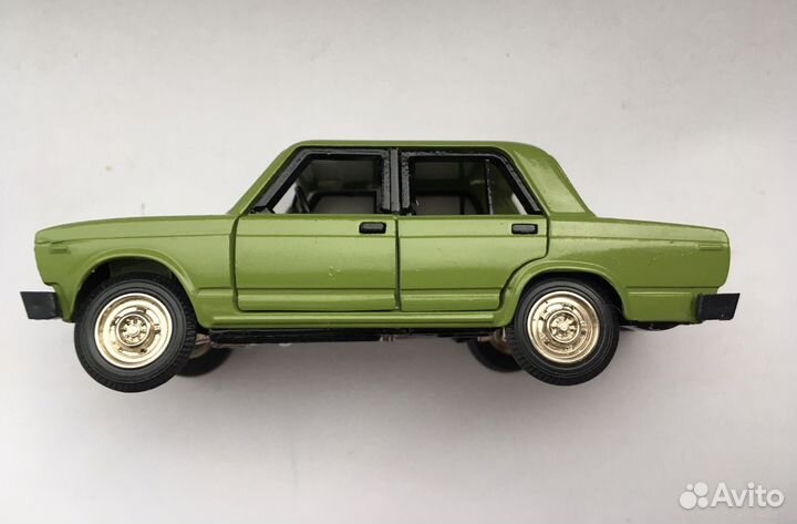 Модель ваз 2105 травянистый цвет