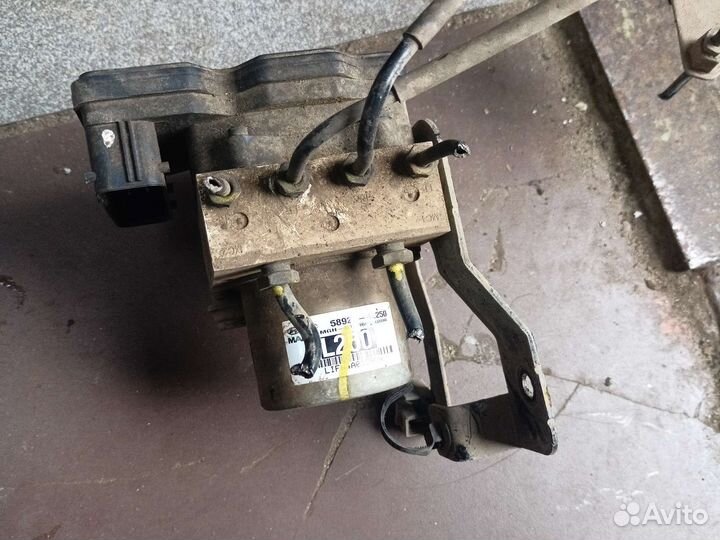 Кия Рио 3 Солярис блок ABS от полной комплектации