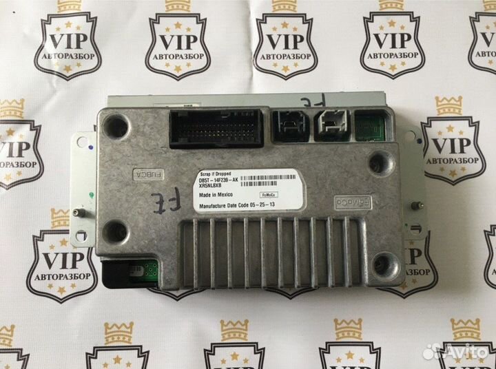 Экран магнитолы Дисплей Ford Explorer 5 2011-2017