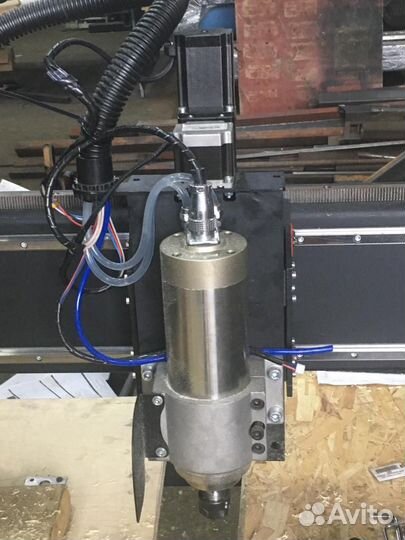 Фрезерный станок с чпу по дереву 600*1000