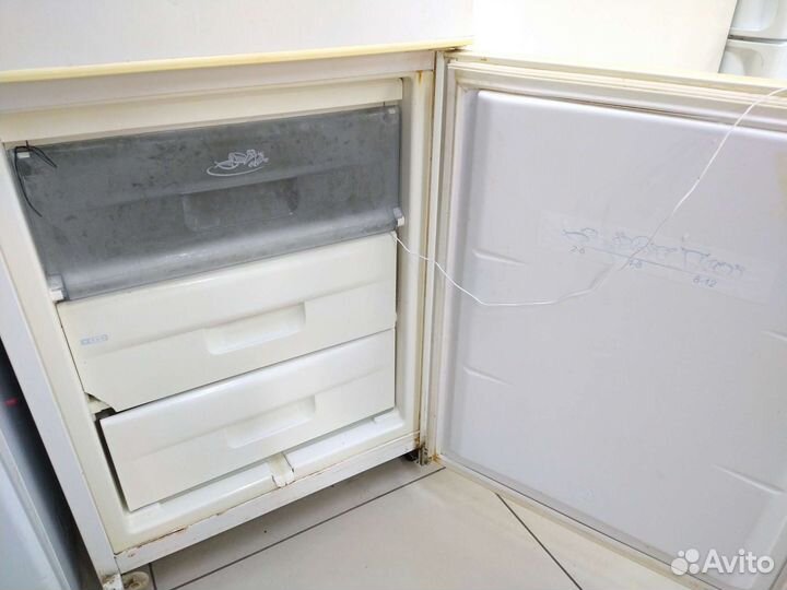 Холодильник Snaige