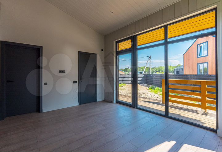 Дом 220 м² на участке 12 сот.