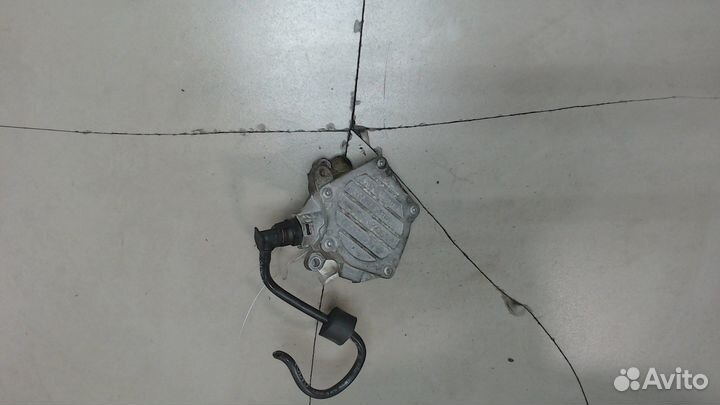 Насос вакуумный Volvo S60 2010, 2013