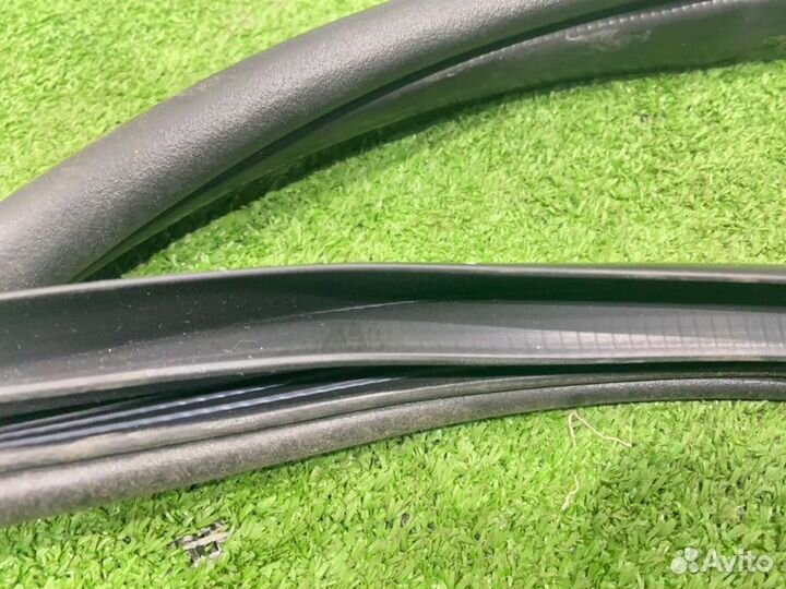 Уплотнитель проёма двери Hyundai Ix35 LM G4KD 2011