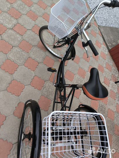 Велосипед трёхколёсный для взрослых