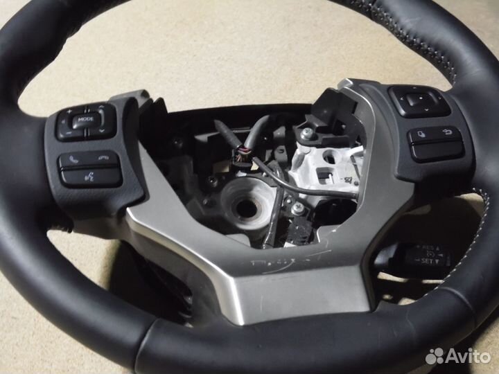 Рулевое колесо, руль Лексус NX IS