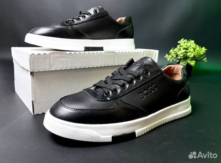 Кроссовки Boss стильные