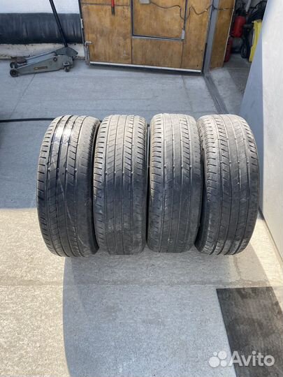 Bridgestone Alenza 001 225/60 R18 104W