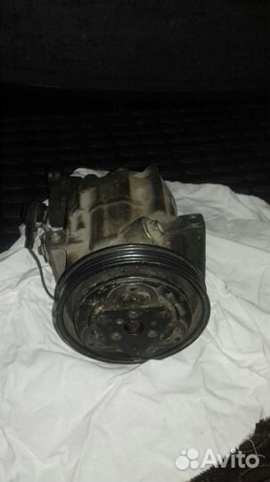 Компрессор кондиционера Nissan Nokia