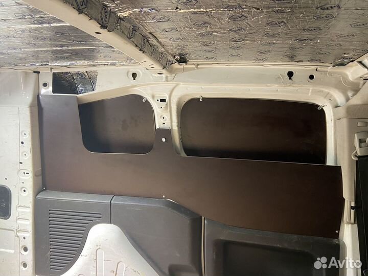 Обшивка кузова Пежо Партнер/Ситроен Берлинго