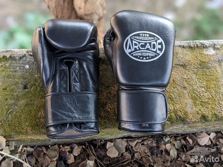 Боксерские перчатки
