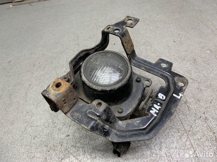 Противотуманная фара левая Mitsubishi Lancer 9