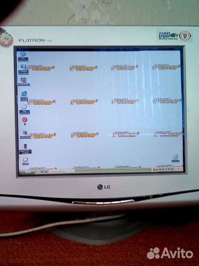 Монитор LG flatron f700p