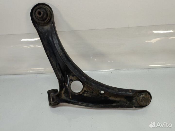 Рычаг подвески нижний передний правый Mitsubishi