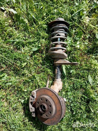 Стойки передние Chevrolet Lanos