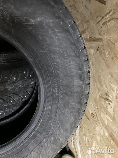 Nokian Tyres Hakkapeliitta LT3 265/70 R17