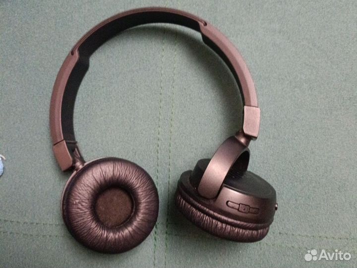 Беспроводные bluetooth наушники JBL T450BT черные