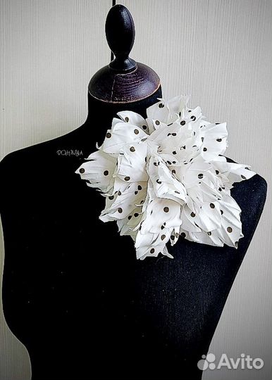 Броши из ткани. Большой цветок