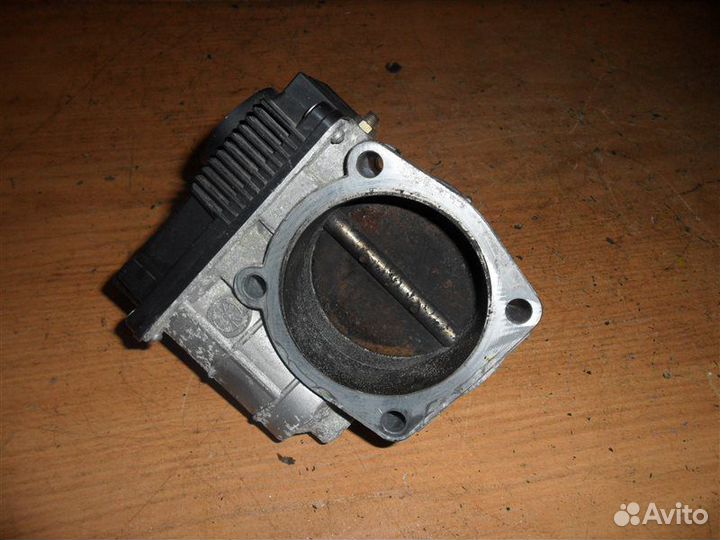 Дроссельная заслонка Nissan Almera N16 VQ35