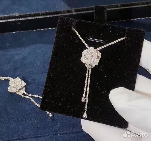 Колье Rose из белого золота 0,72 ct