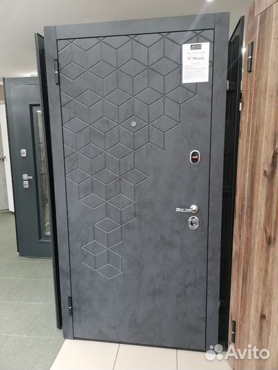 Дверь входная металлическая