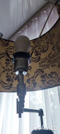 Стильный напольный торшер, лампа