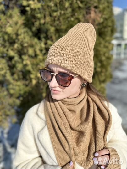 Комплект - шапка, бактус, митенки