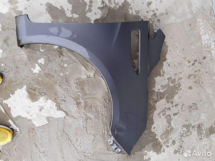 Передние крыло на киа рио3