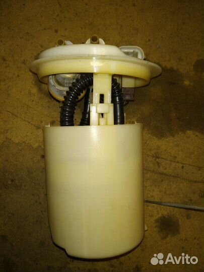 Топливный насос (бензонасос) Renault Symbol 2 2008