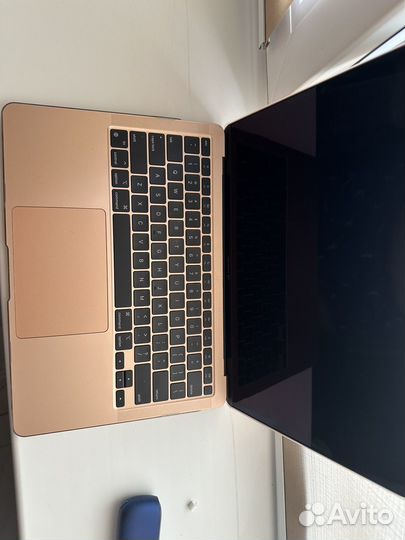 Macbook air m1 16 256