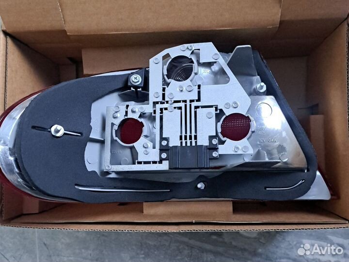 Задний правый фонарь на Мерседес Е 210