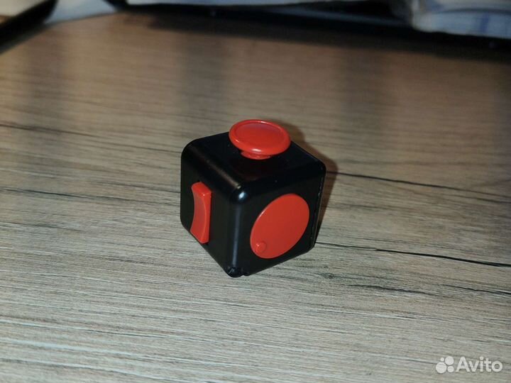 Игрушечный куб. Игрушка антистресс. Цвет: