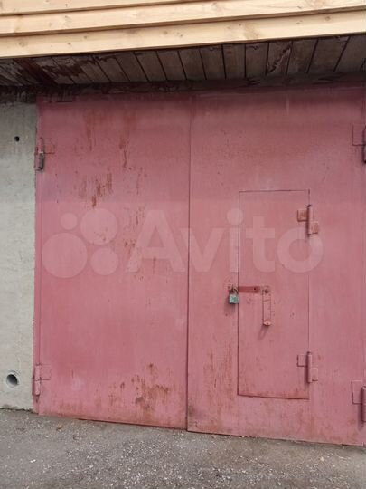 Гараж, > 30 м²