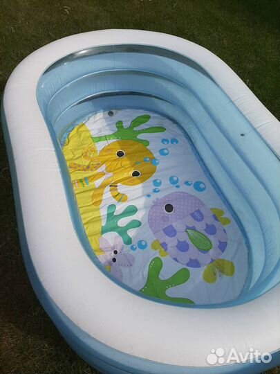Продам детский бассейн