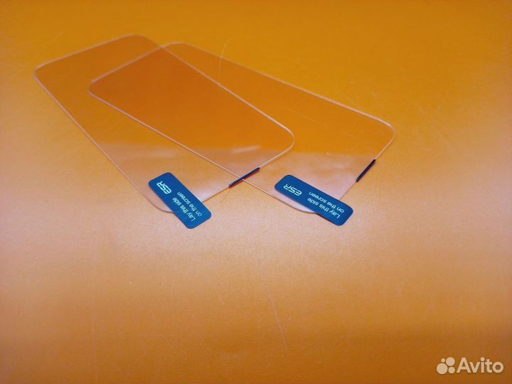 33738 Защитное стекло ESR для iPhone 14 Pro Max 2
