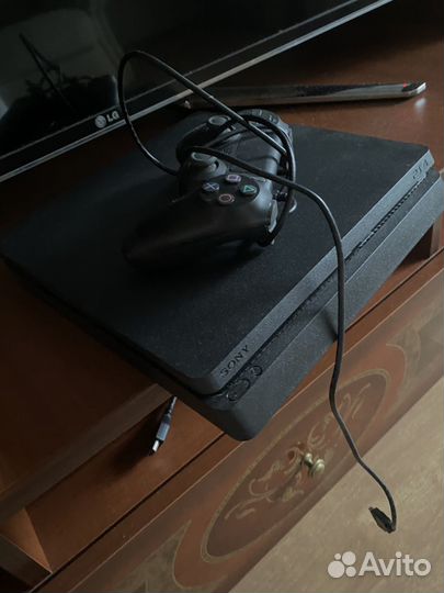 Sony playstation 4 с джойстиком