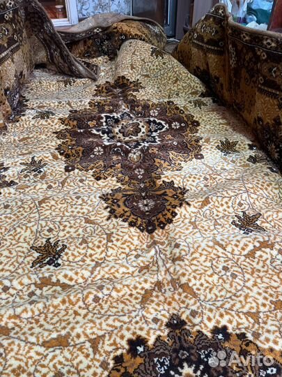 Ковер примерно 2 на 3 метра красивый