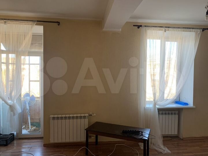 2-к. квартира, 64,7 м², 3/3 эт.