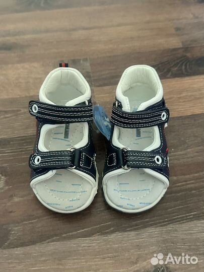 Сандали на мальчика