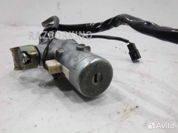 Замок зажигания 83121FC060