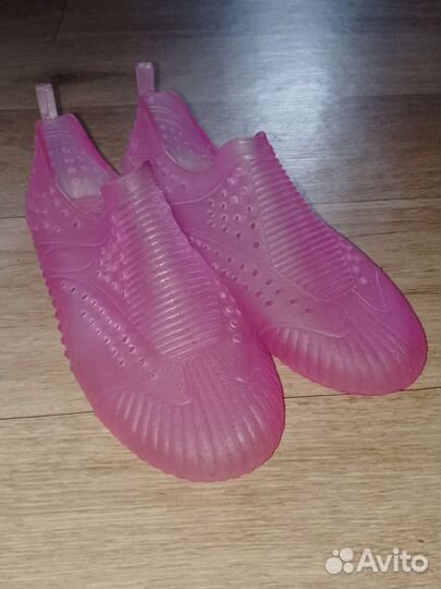 Пляжная обувь (аквашузы)