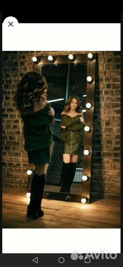 Зеркало с лампами