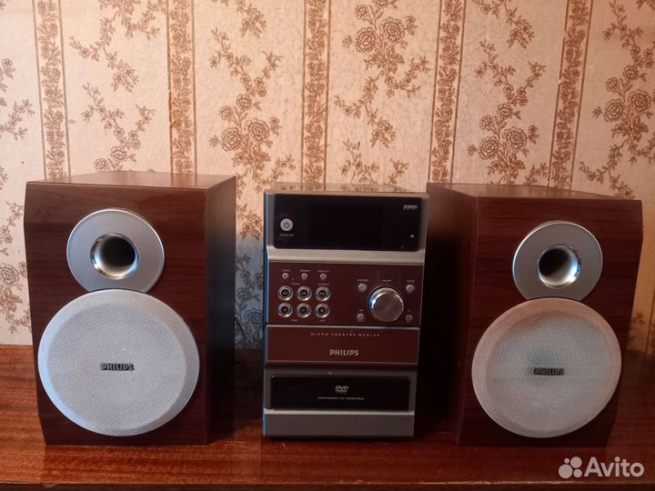 Музыкальный центр philips