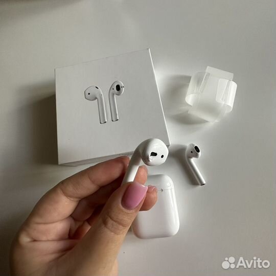 Наушники Apple AirPods 2 оригинал бу