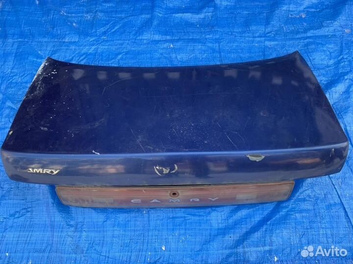 Крышка багажника toyota camry SV35