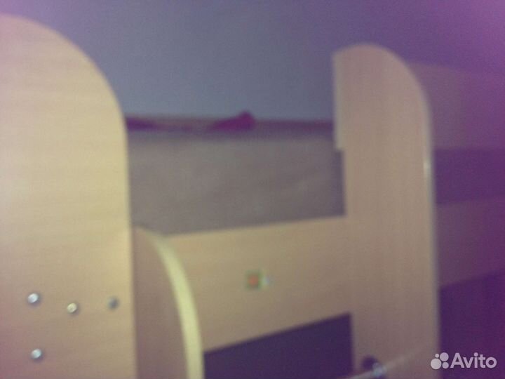 Продам двухъярусную кровать